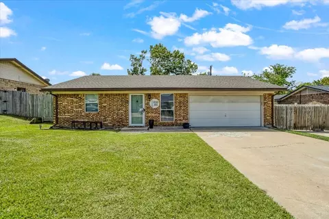 110 King Ave, Howe, TX 75459
