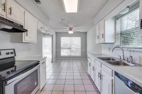 214 Tejas Dr, Glenn Heights, TX 75154