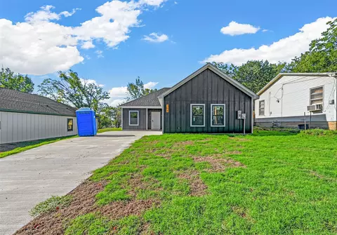 728 E Walker St, Denison, TX 75021 photo 4