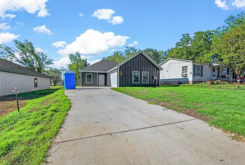 728 E Walker St, Denison, TX 75021 photo 3