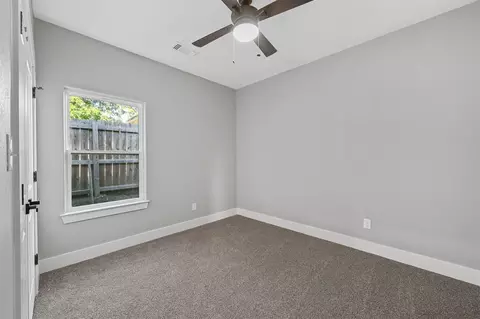 728 E Walker St, Denison, TX 75021 photo 15