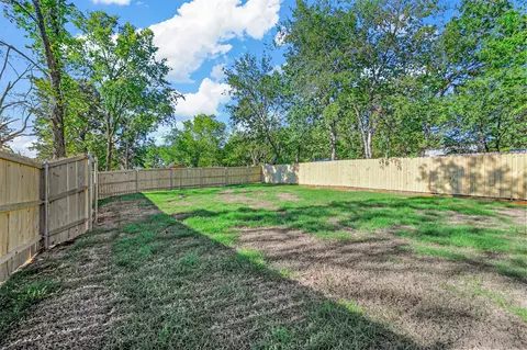 728 E Walker St, Denison, TX 75021 photo 22