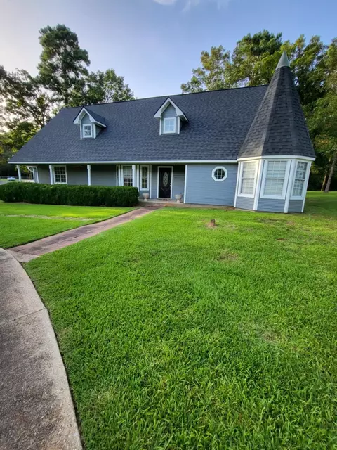 680 Collinswood Dr, Stonewall, LA 71078