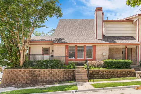 2038 Clubridge Dr, Carrollton, TX 75006