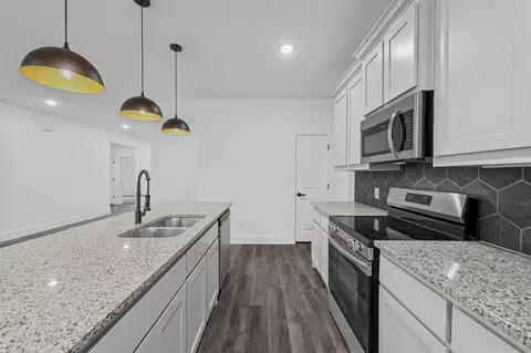 730 E Walker St, Denison, TX 75021 photo 9