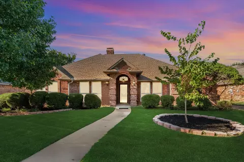 8717 Woodstair Dr, North Richland Hills, TX 76182