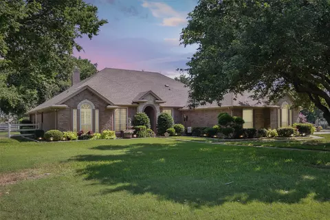 1809 Bear Springs Dr, Haslet, TX 76052