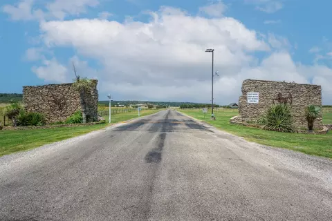 8021 Hells Gate Loop, Possum Kingdom Lake, TX 76475 photo 4