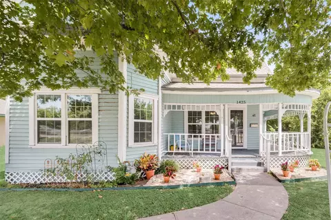 1425 W Avenue B, Garland, TX 75042