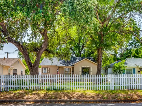 6009 Malvey Ave, Fort Worth, TX 76116