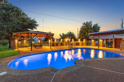 3632 Dove Creek Rd, Cleburne, TX 76031