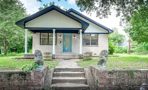 1011 N John St, Palestine, TX 75801