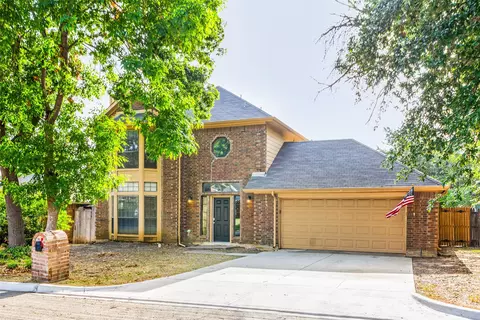 6009 Glenwood Dr, Arlington, TX 76017