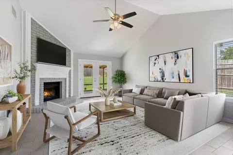 509 Caraway Ln, Euless, TX 76039