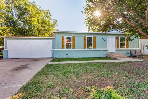 4921 Nell St, Fort Worth, TX 76119