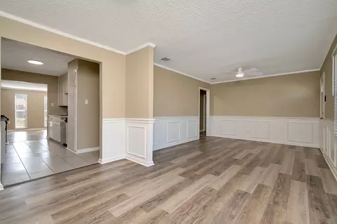 404 Arthur Dr, Hurst, TX 76053 photo 8