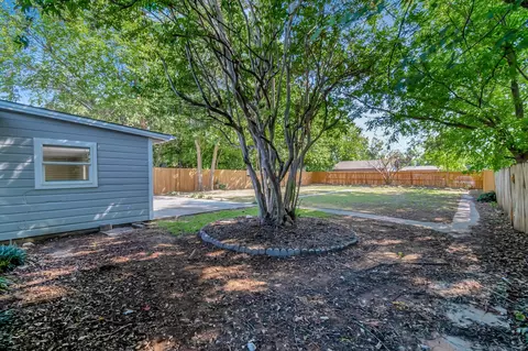 404 Arthur Dr, Hurst, TX 76053 photo 38
