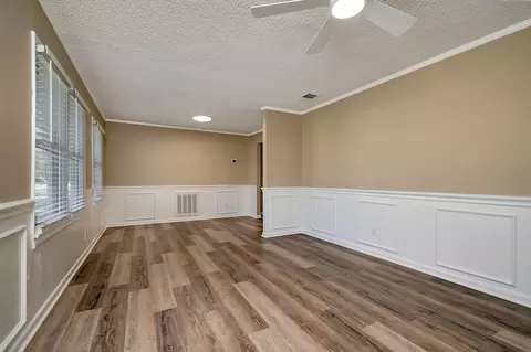 404 Arthur Dr, Hurst, TX 76053 photo 5