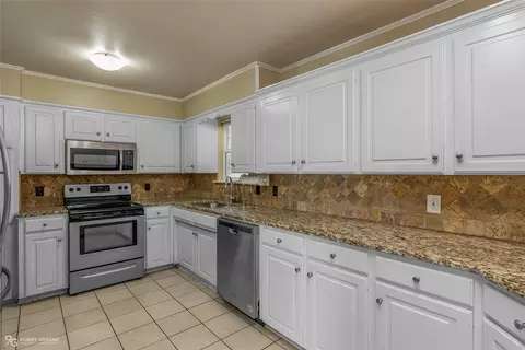 3523 Glasscock Ave, Bossier City, LA 71112