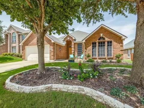 1507 Lowes Farm Pkwy, Mansfield, TX 76063