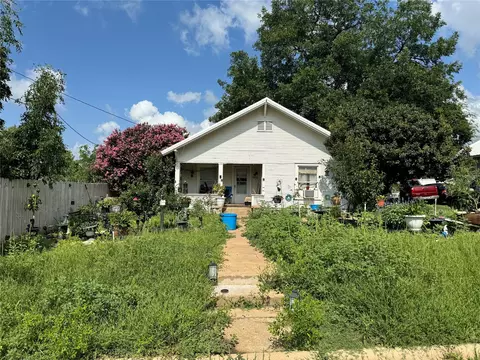 205 N 5th St, Santa Anna, TX 76878