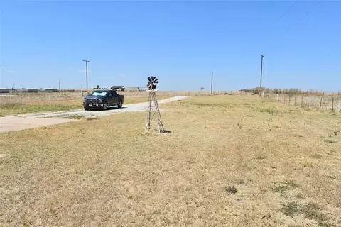 353 Wolf Rd, Windthorst, TX 76389 photo 32