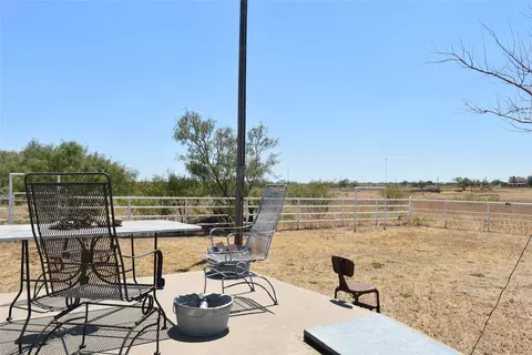 353 Wolf Rd, Windthorst, TX 76389 photo 28