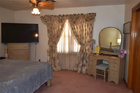 353 Wolf Rd, Windthorst, TX 76389 photo 11
