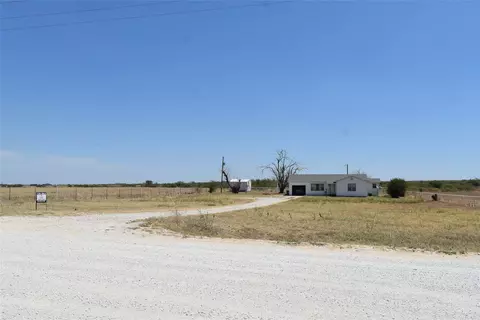 353 Wolf Rd, Windthorst, TX 76389 photo 3