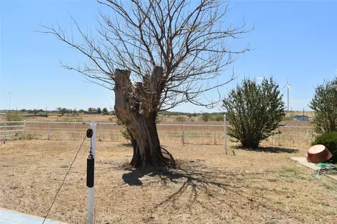 353 Wolf Rd, Windthorst, TX 76389 photo 29