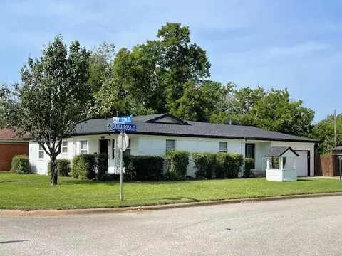 2113 Elton Rd, Haltom City, TX 76117