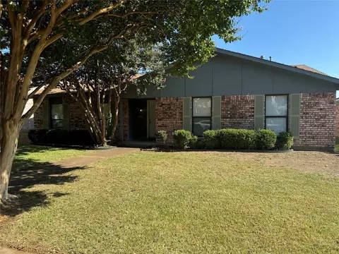 2004 White Ash Rd, Carrollton, TX 75007