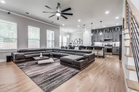 1966 Angelina Dr, Dallas, TX 75212