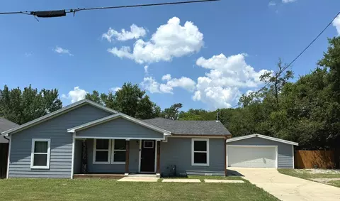 905 Hart St, Wilmer, TX 75172