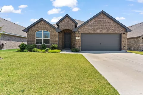 5629 Mountain Island Dr, Fort Worth, TX 76179
