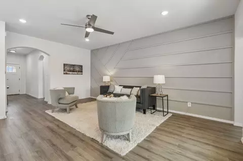 801 Exeter St, Fort Worth, TX 76104