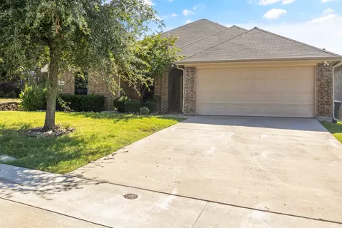 5835 Foxglove Ln, Dallas, TX 75249