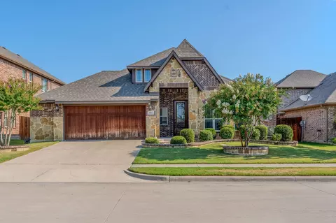 621 Yucca Ct, Aledo, TX 76008