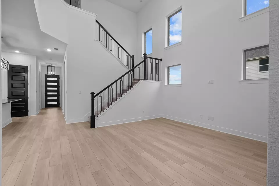 Living - 1854 Cole Rd, Van Alstyne, TX 75495 photo 2 of 3