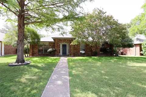 620 Hanover Dr, Allen, TX 75002