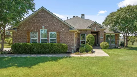 104 Island Cir, Shady Shores, TX 76208