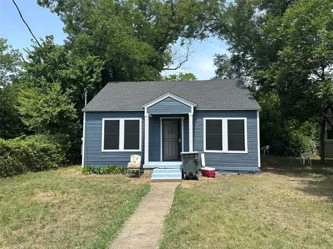3911 Carl St, Dallas, TX 75210