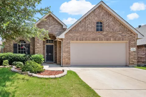 12109 Longstone Dr, Burleson, TX 76028