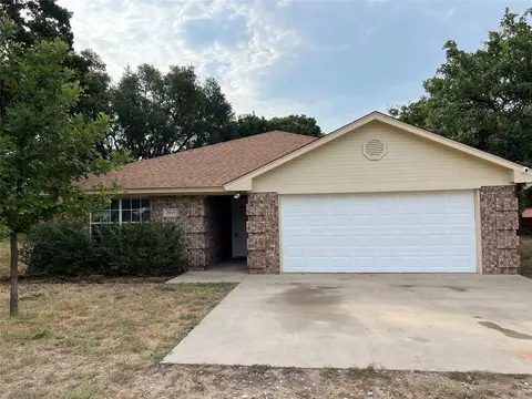 2065 J E Woody Rd, Springtown, TX 76082