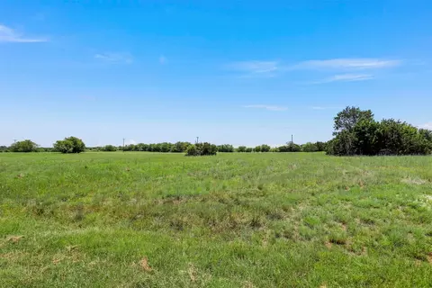 6617 Berkshire Dr, Cleburne, TX 76033