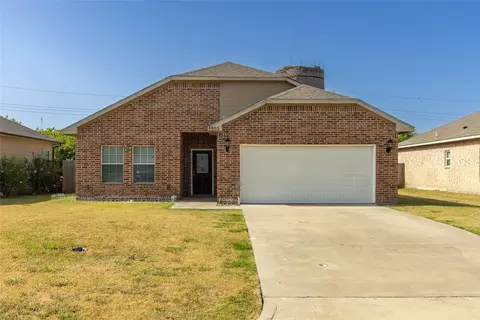 4805 Henry St, Greenville, TX 75401