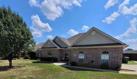 143 Chrissa Dr, Pottsboro, TX 75076
