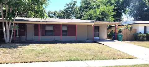 5813 Holloway St, Westworth Village, TX 76114