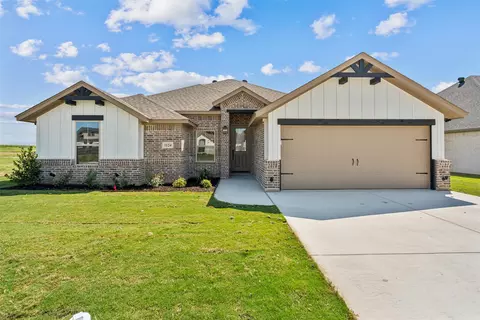 1124 Wild Rose Dr, Tolar, TX 76476