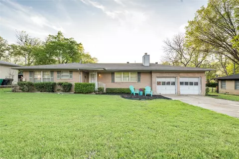 903 Stanley St, Denton, TX 76201